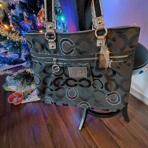 Coach Poppy F15865 Black Jacquard C Signature